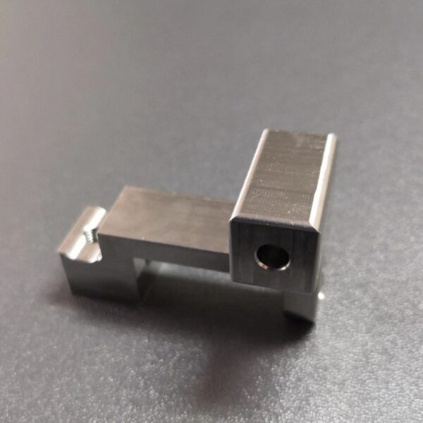 Customized CNC machining of heterosexual aluminum alloy fixed bracket