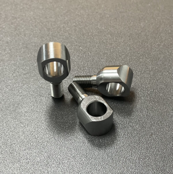 Supply eye bolt
