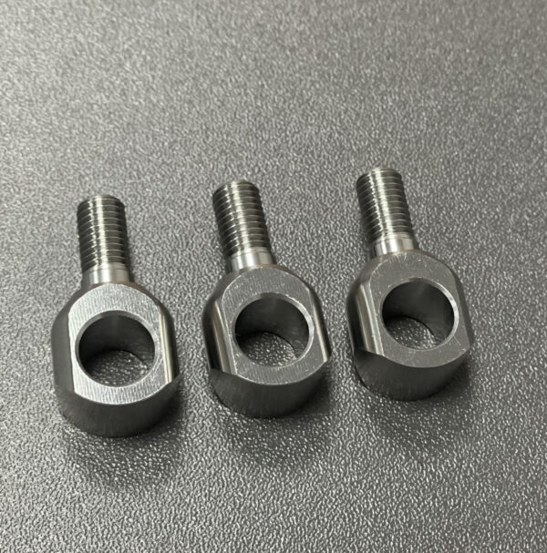 Supply eye bolt