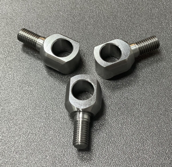 Supply eye bolt