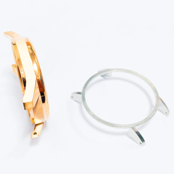 Electroplating watch case